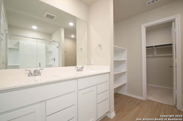 Listing photo id 15 for 7815 Canyon Cove