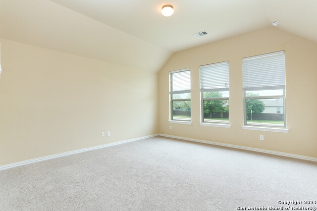 Listing photo id 23 for 8715 Hideout Bend