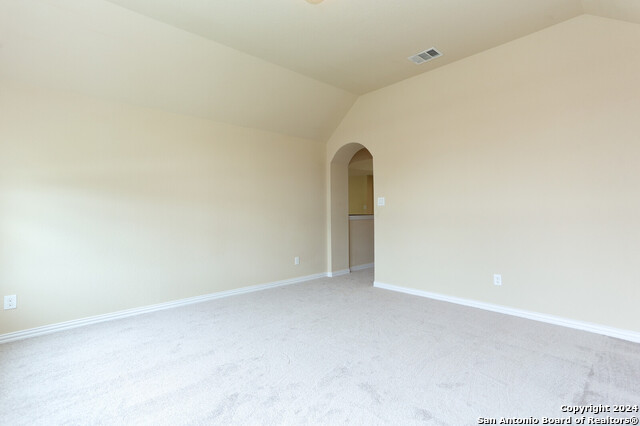 Listing photo id 24 for 8715 Hideout Bend