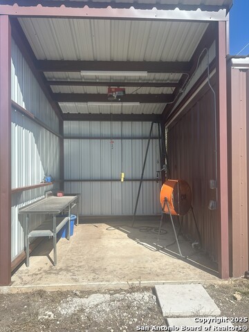 Listing photo id 44 for 527 Sd 74100