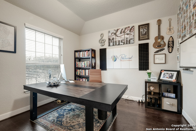 Listing photo id 3 for 32213 Cardamom Way