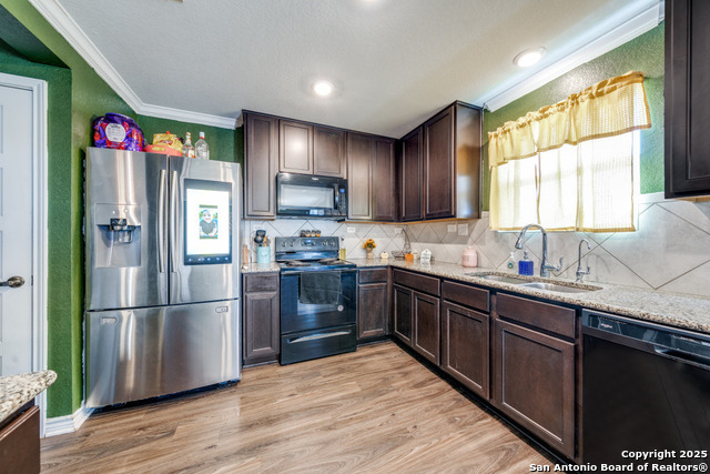 Listing photo id 10 for 9327 Comarca