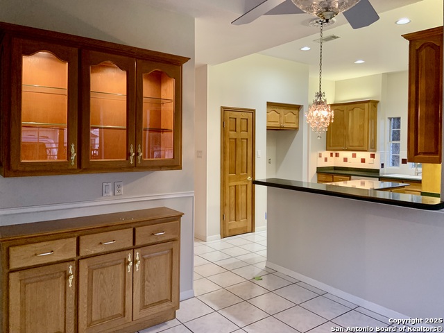 Listing photo id 11 for 29619 Fairview Pl