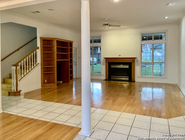 Listing photo id 2 for 29619 Fairview Pl