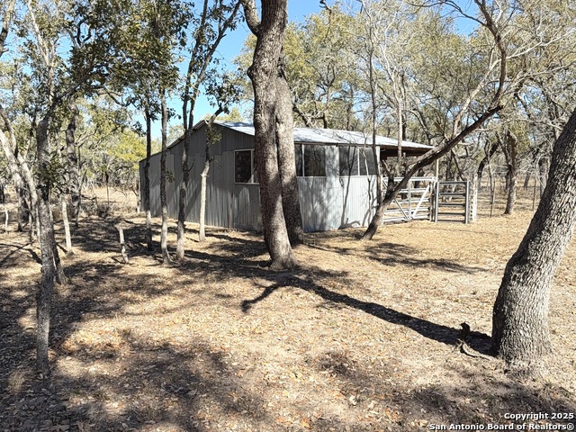 Listing photo id 15 for 561 County Road 785