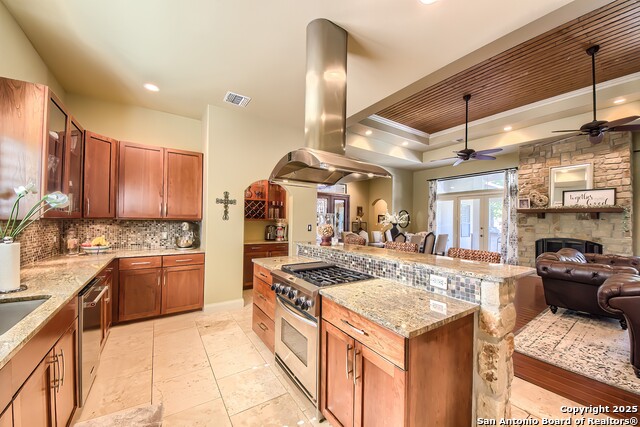 Listing photo id 12 for 9850 Trophy Oaks