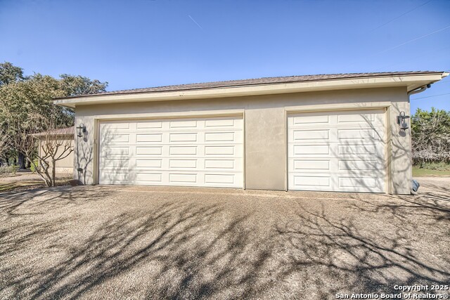 Listing photo id 39 for 9850 Trophy Oaks