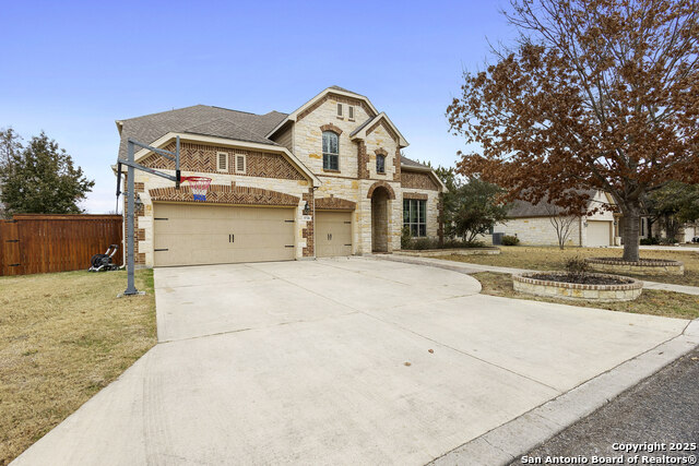 Listing photo id 0 for 9718 Rosemire Way