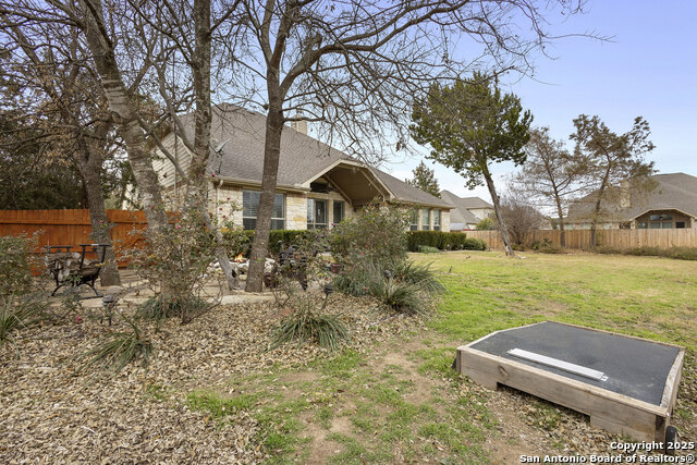 Listing photo id 37 for 9718 Rosemire Way