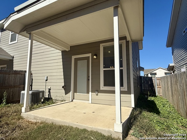 Listing photo id 16 for 10318 Candlewood Way  102