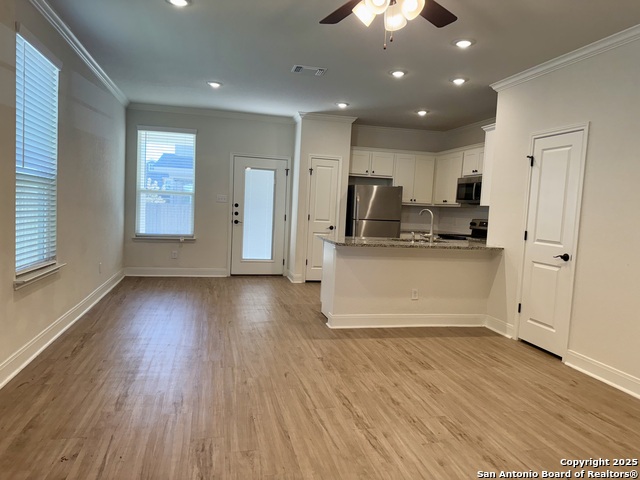 Listing photo id 1 for 10318 Candlewood Way  102