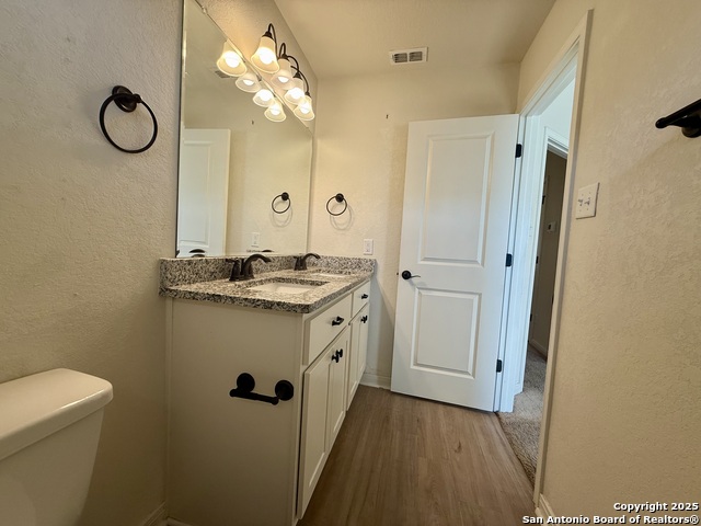 Listing photo id 6 for 10318 Candlewood Way  102