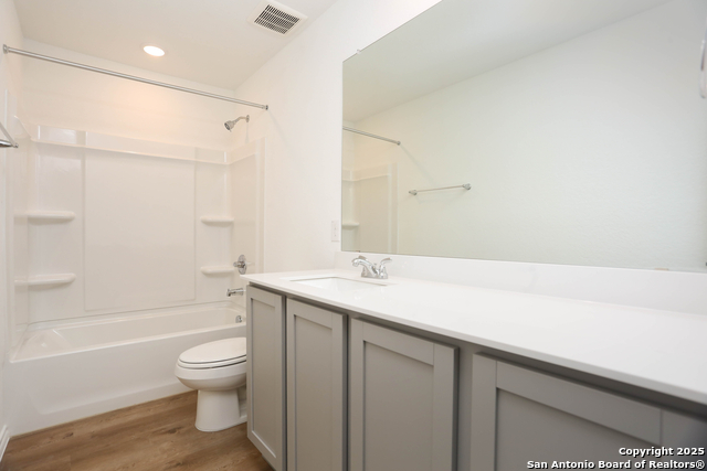 Listing photo id 34 for 7823 Canyon Cove