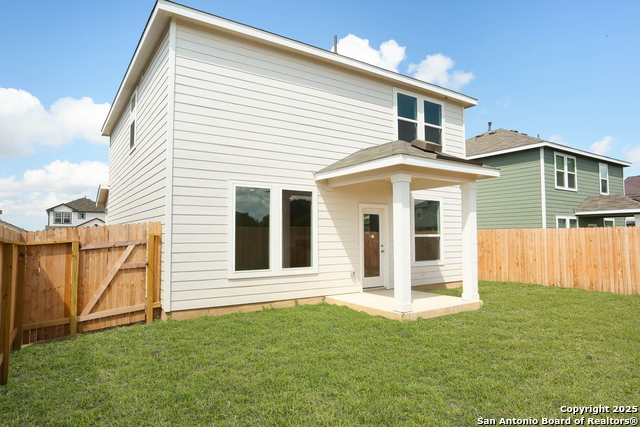 Listing photo id 45 for 7823 Canyon Cove