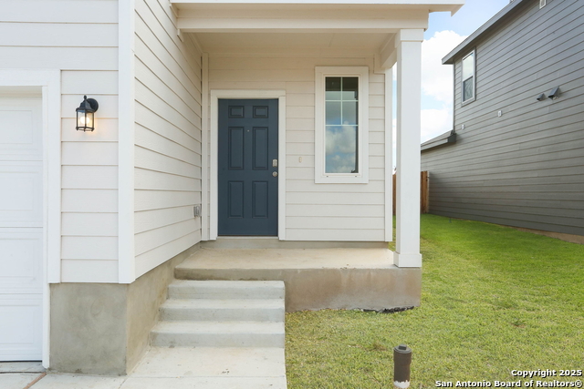 Listing photo id 6 for 7823 Canyon Cove