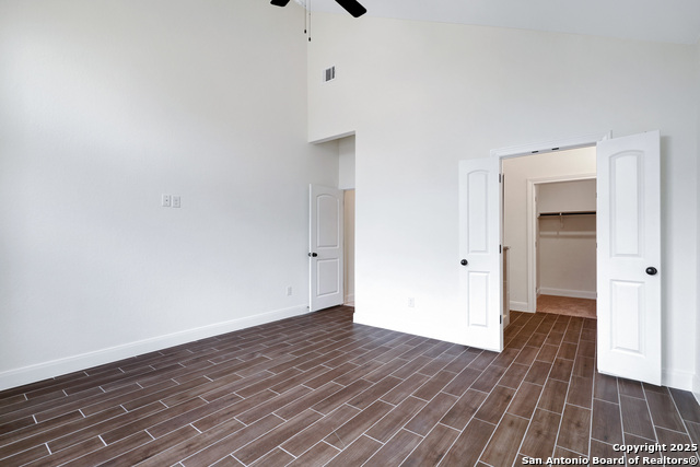 Image 13 of 21 For 311 Bargas St