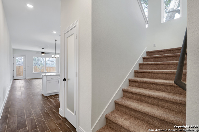 Image 2 of 21 For 311 Bargas St