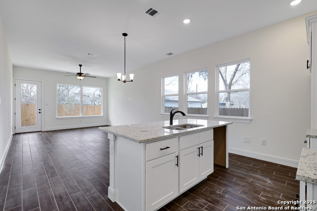 Image 4 of 21 For 311 Bargas St