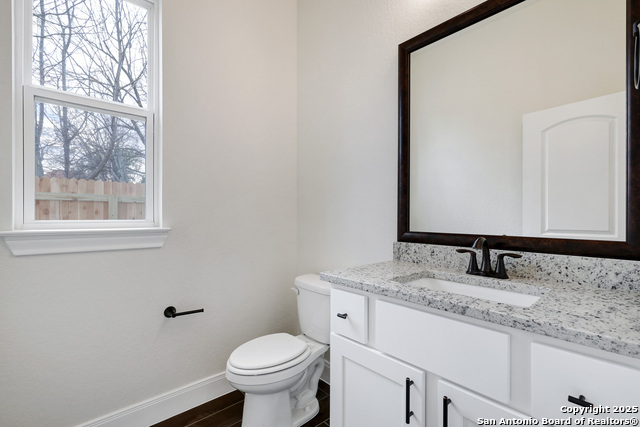 Image 11 of 25 For 315 Bargas St