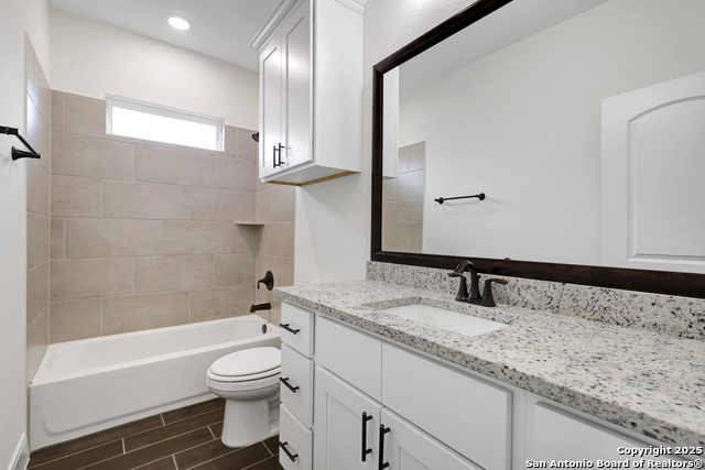 Image 20 of 25 For 315 Bargas St