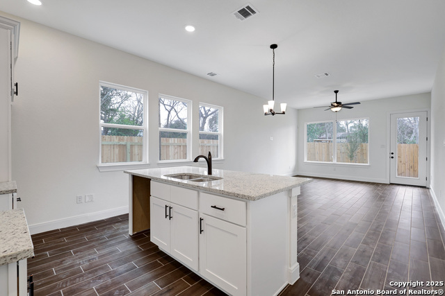 Image 7 of 25 For 315 Bargas St