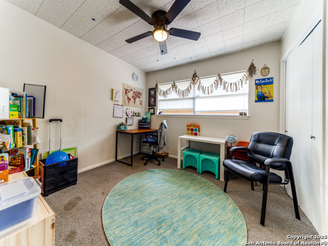 Listing photo id 2 for 101 Pine View