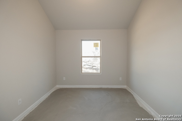 Listing photo id 1 for 21203 Jordans Ranch Way