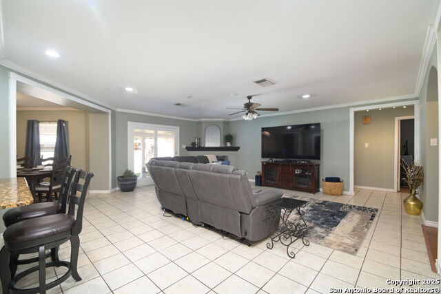 Listing photo id 17 for 2111 Indian Meadows Drive