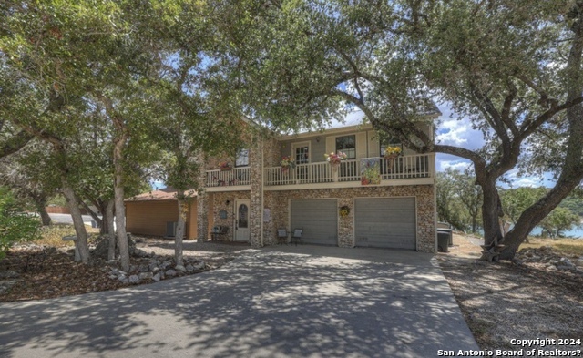 Listing photo id 28 for 2146 Canyon Lake