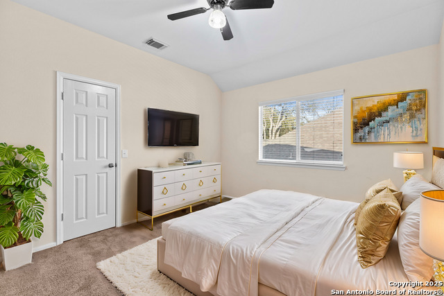 Listing photo id 15 for 120 Brookbend