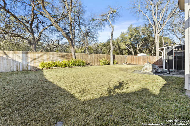 Listing photo id 26 for 120 Brookbend