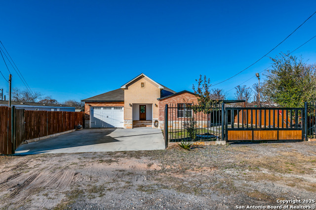 Details for 4325 Mansion, Von Ormy, TX 78073