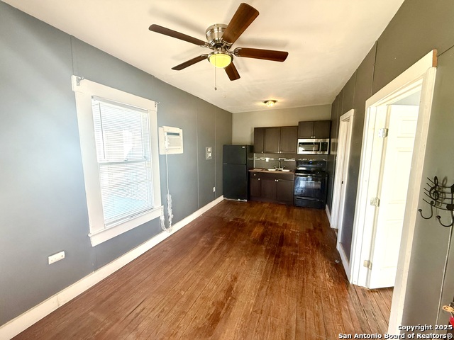 Listing photo id 1 for 311 Bristol Avenue  311b