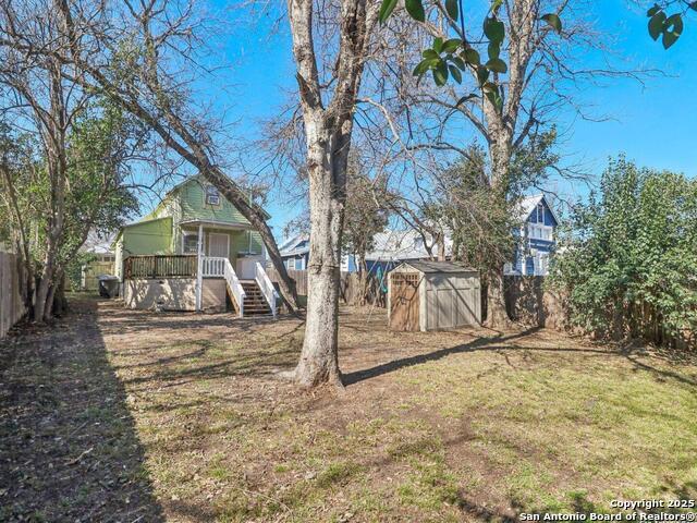 Image 6 of 32 For 826 Pine St N