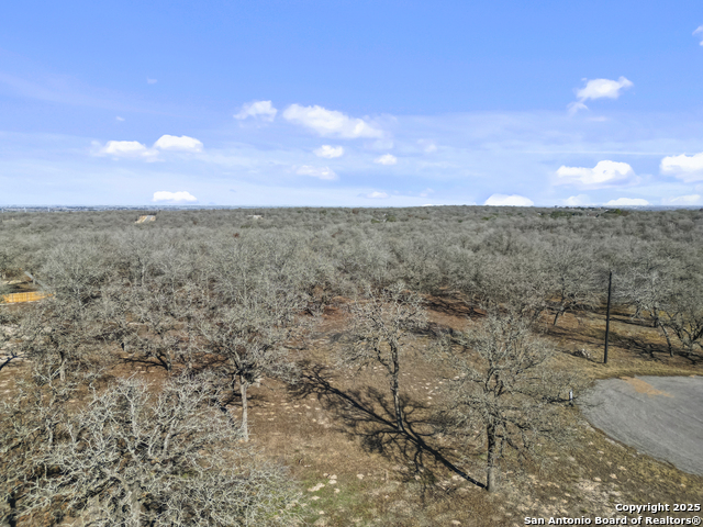 Listing photo id 1 for 161 Hondo Ridge