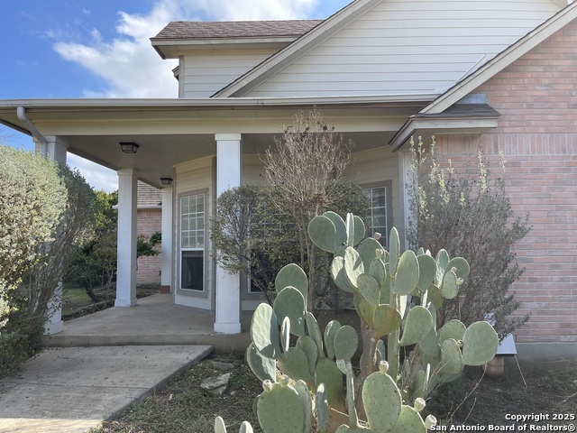 Listing photo id 0 for 460 Kimberly Drive