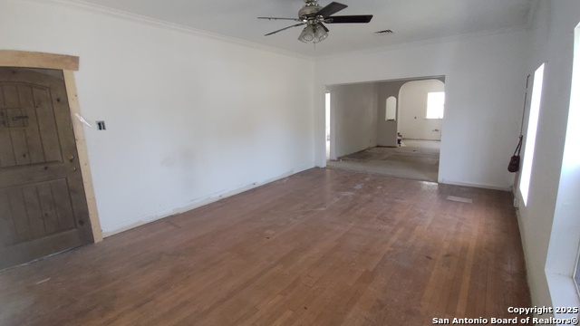 Image 8 of 34 For 1601 Fulton Ave