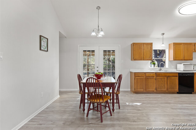 Listing photo id 8 for 77 Sun Valley