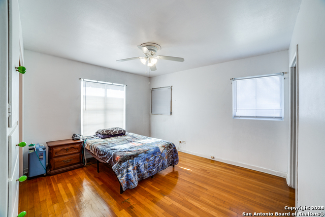 Listing photo id 15 for 223 Southill Rd