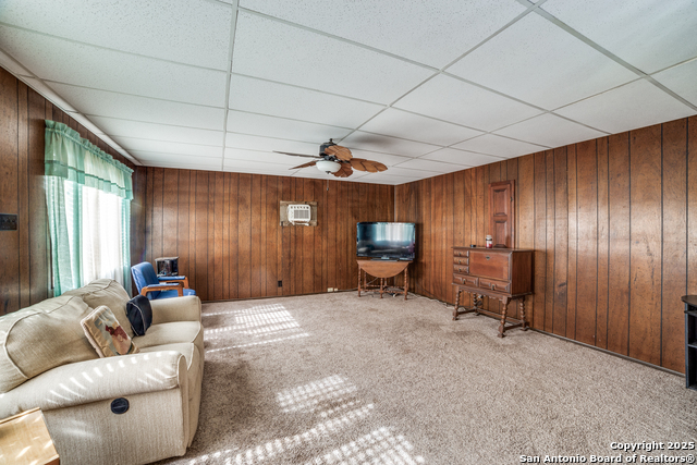 Listing photo id 20 for 223 Southill Rd