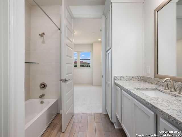 Listing photo id 29 for 623 Quarry Hts  623