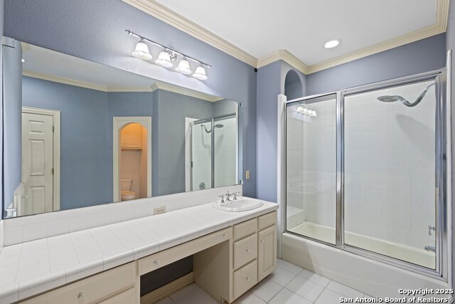 Listing photo id 27 for 219 Castle Pines