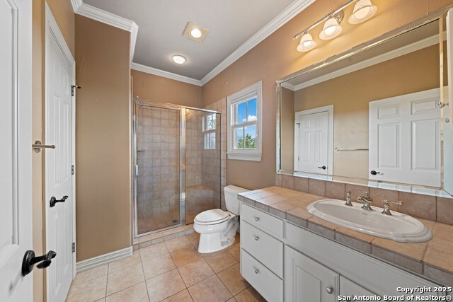 Listing photo id 30 for 219 Castle Pines