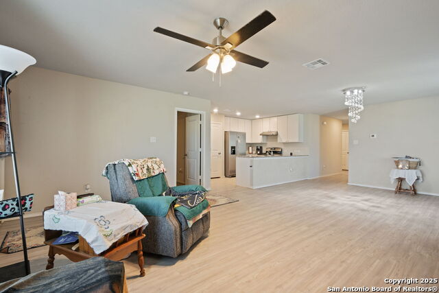 Image 13 of 27 For 439 Agave Cir