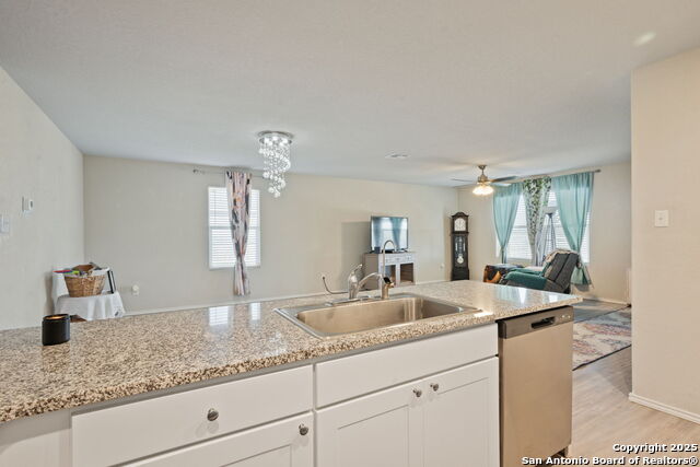 Image 9 of 27 For 439 Agave Cir