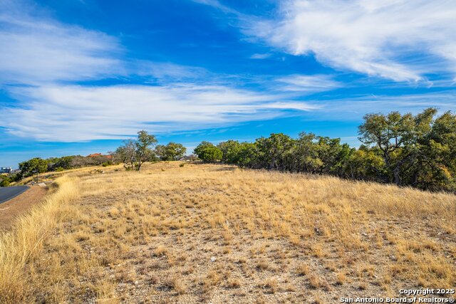 Image 7 of 12 For 216 Heights Trail