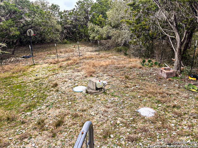 Listing photo id 22 for 348 15th