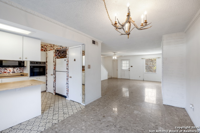 Image 4 of 22 For 8715 Starcrest Dr  45
