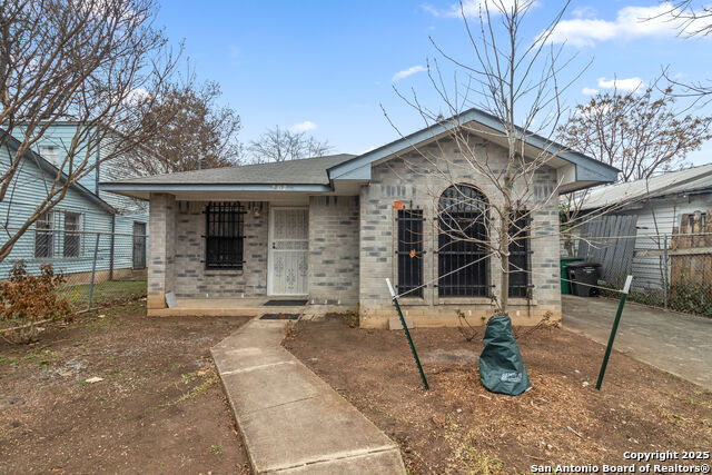 Details for 207 Calles Street, San Antonio, TX 78207