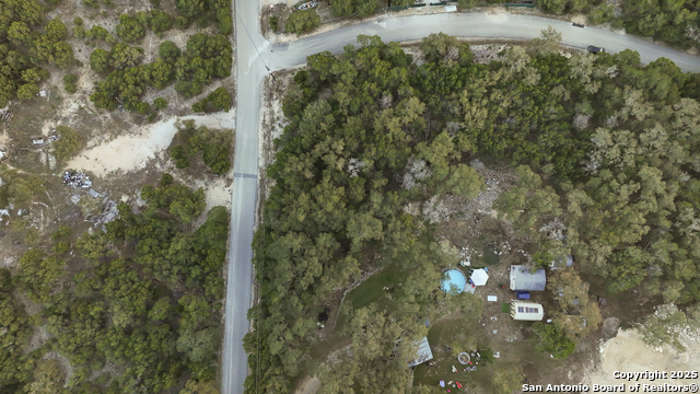 Listing photo id 6 for 1089 Trail Pass Dr